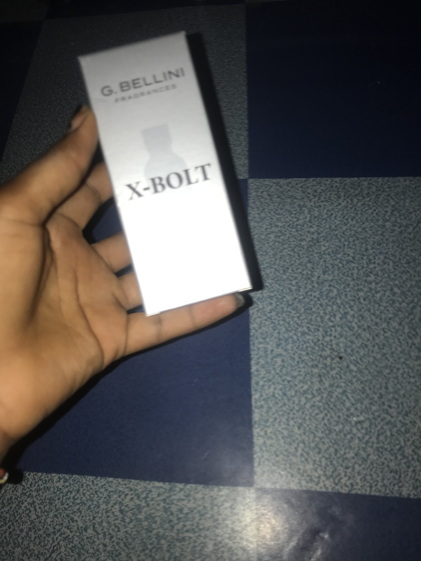 Vignette 4 : Les parfums suddenly